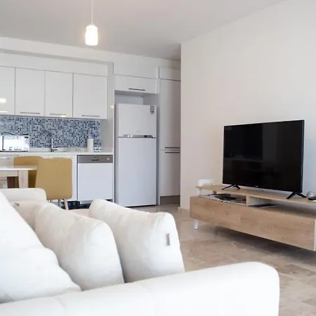 3 Bedroom Fabay Abaduku Elveri 公寓 *