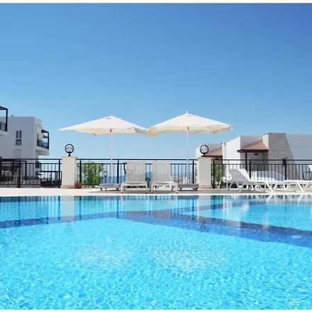 3 Bedroom Fabay Abaduku Elveri 公寓