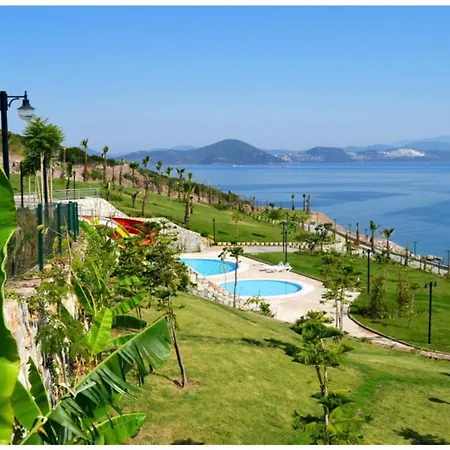 公寓 3 Bedroom Fabay Abaduku Elveri *