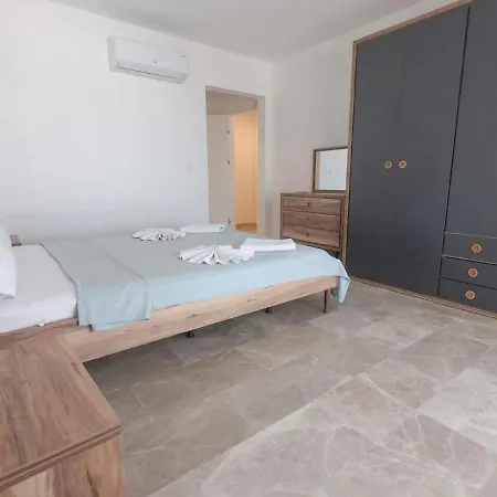 公寓 3 Bedroom Fabay Abaduku Elveri *