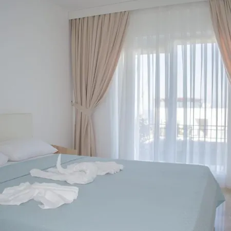 公寓 3 Bedroom Fabay Abaduku Elveri